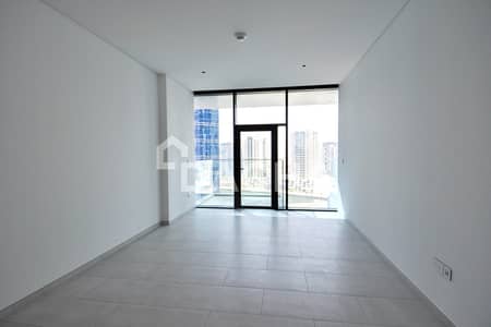 Studio for Rent in Business Bay, Dubai - ELEGANT STUDIO | CANAL VIEW | BEST AMENITIES