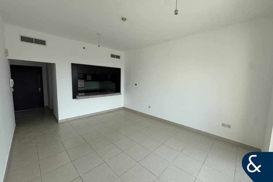 One Bedroom | Racecourse View | Vacant