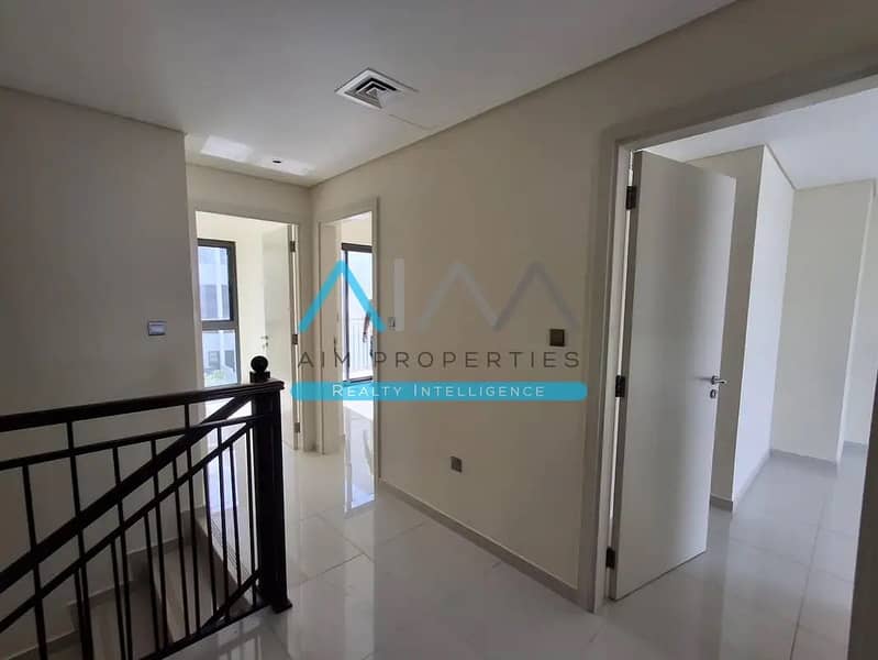 WELL MAINTAINED / HUGE LAYOUT / HIGH IN DEMAND / PRIME MLOCATION - Image 8