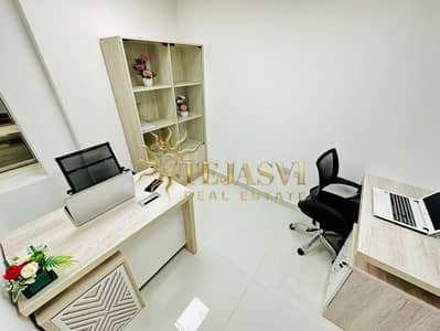 مکتب  للايجار في ديرة، دبي - 4a6ac58f-0369-4067-8fdb-fcc80ec43d03. jpg