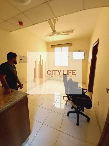 位于迪拉区，纳伊夫街区 的写字楼 24000 AED - 12866181