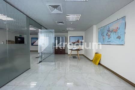 مکتب  للايجار في أبراج بحيرات الجميرا، دبي - d75667a8-d23c-47c2-a374-834a7ebf11de. jpeg