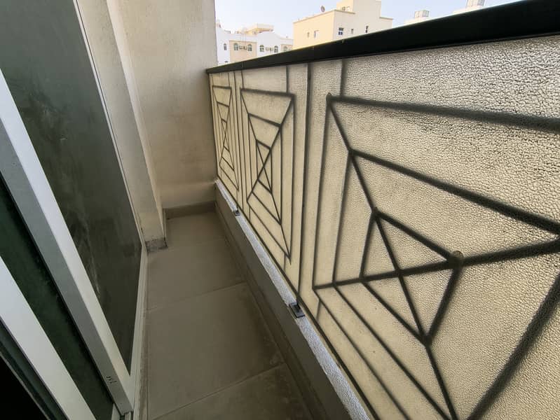2 1000093980. jpg