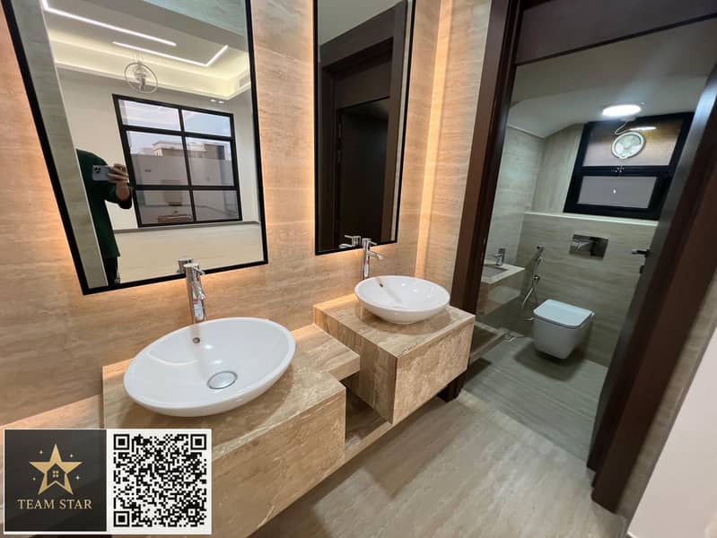 2 8146d4bd-e289-4ee4-89e1-25c138a89b05. jpg