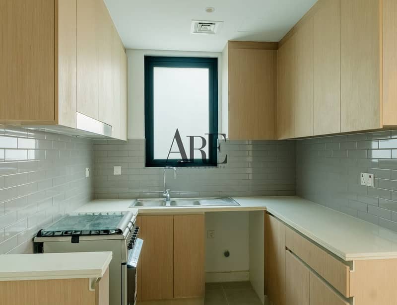 18 Azure 107  Maryam Island-20 copy. JPG