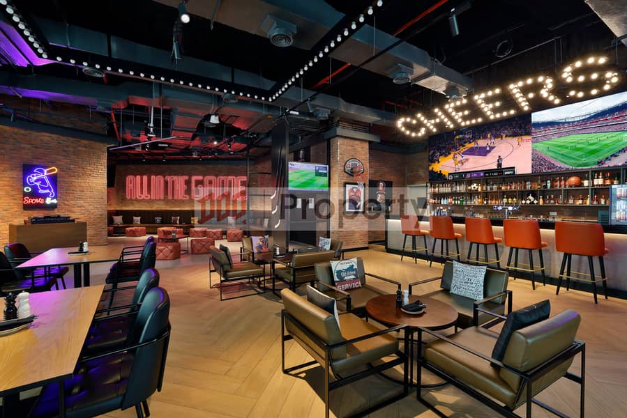 16 NH_Collection_Dubai_The_Palm_Sports_Bar_View_1. jpg