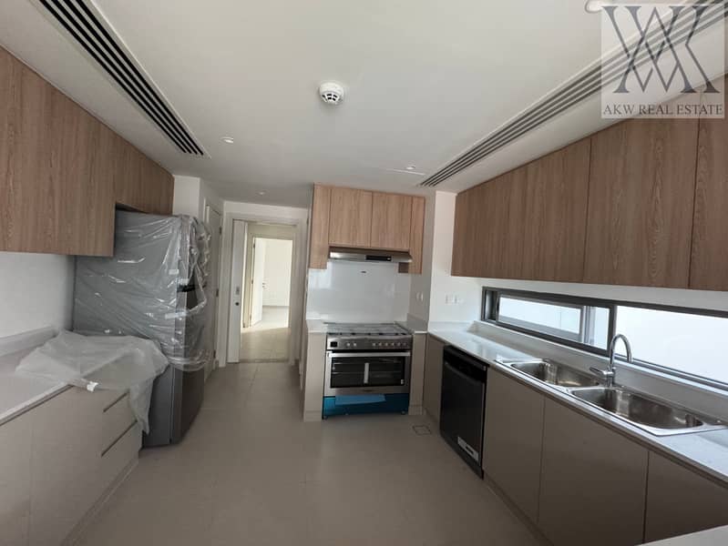 Brand New | Roof Access | Best Price - Image 5