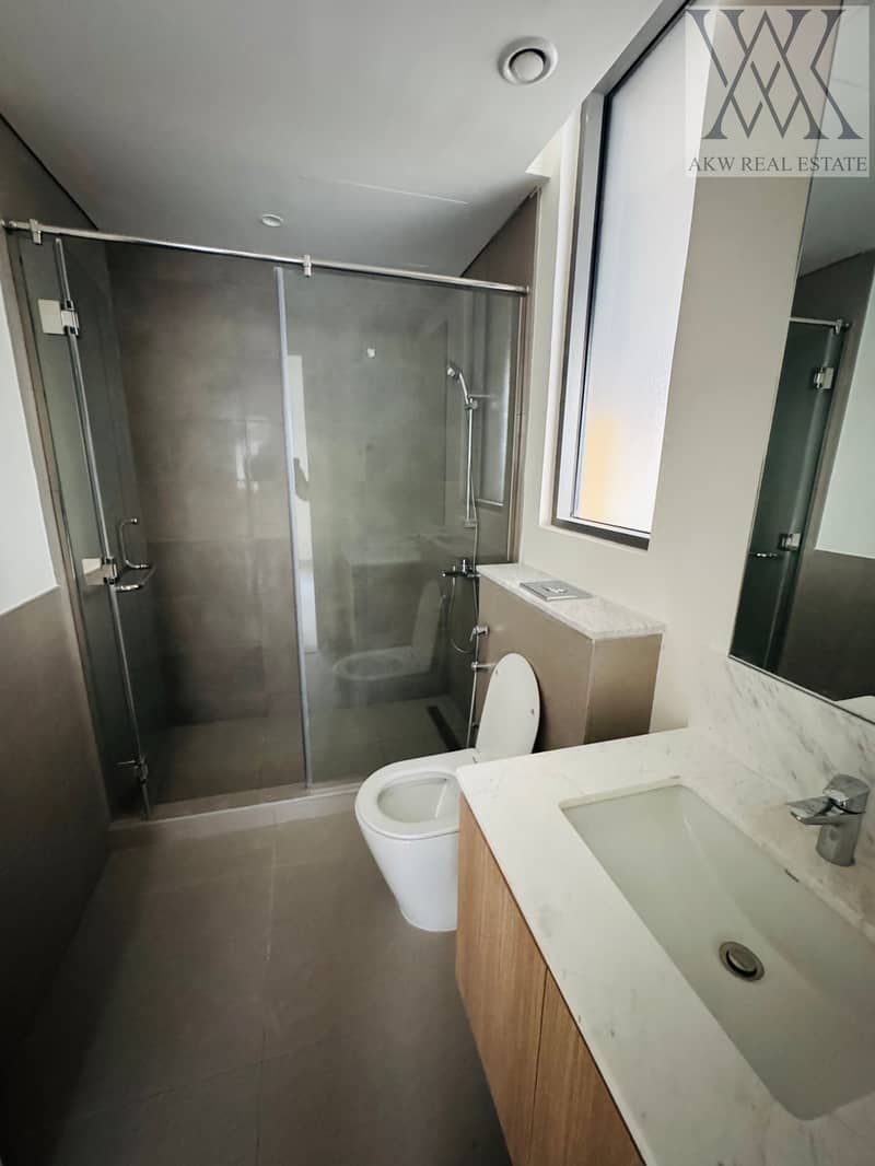 Brand New | Roof Access | Best Price - Image 25