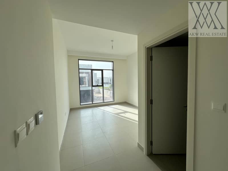 Upgraded Unit | Near To Amenities | Corner Unit - Image 12