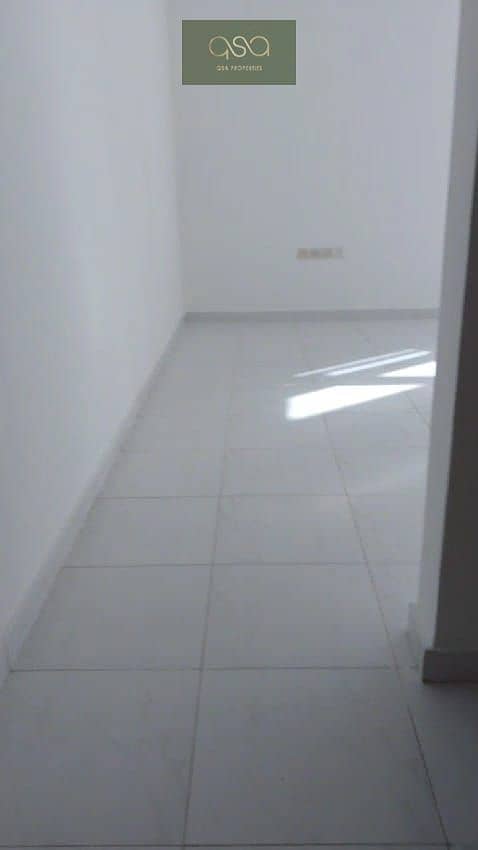 12 WhatsApp Image 2025-09-23 at 12.48. 14 PM (1). jpeg