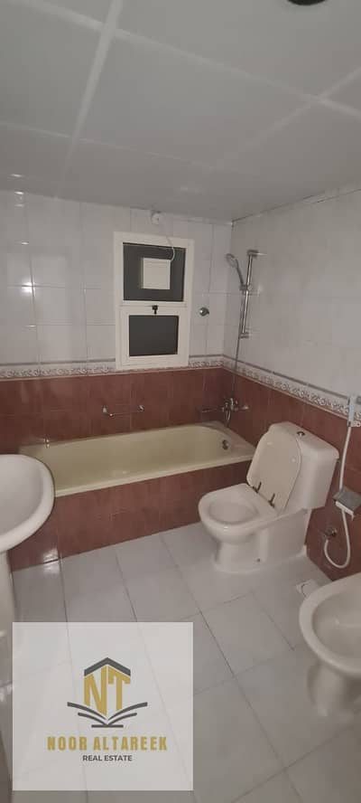 2 Cпальни Апартаменты в аренду в Аль Касимия, Шарджа - IMG-20250923-WA0034. jpg