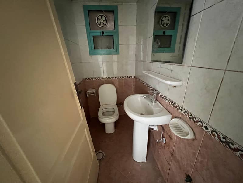 12 صورة واتساب بتاريخ 1447-04-01 في 15.02. 05_15eb9703. jpg
