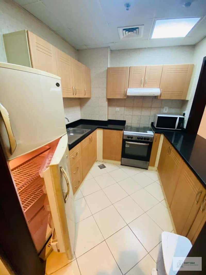 6 Kitchen. jpeg