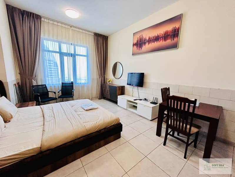 Free Bills & Parking | Palace tower Studio