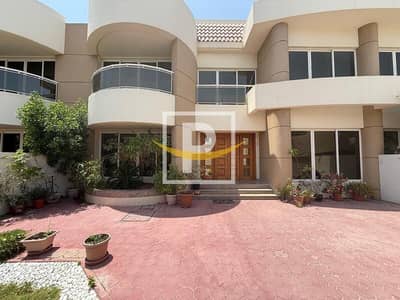فیلا 4 غرف نوم للايجار في جميرا، دبي - فیلا في جميرا 1،جميرا 4 غرف 375000 درهم - 12869411