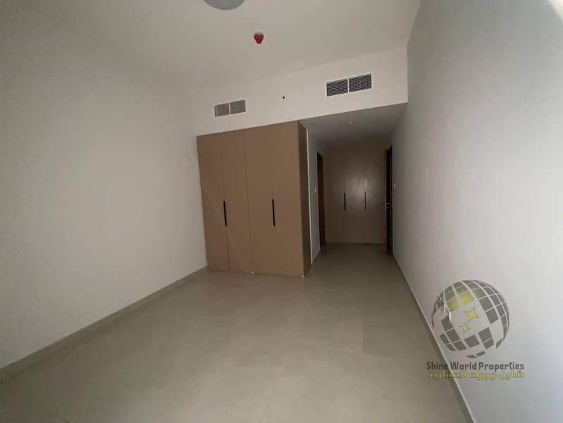 5 9f018cec-48f7-40fd-b874-eef413d61da5. jpg
