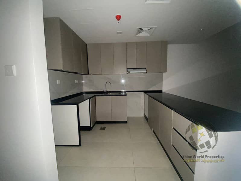 13 cdfcfc6d-2d0c-48cf-a8c3-1539d451fcc5. jpg
