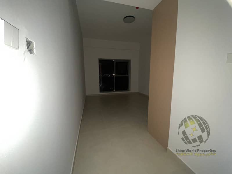 16 f0e3ff41-6ace-43ed-9b50-f335b3d38039. jpg