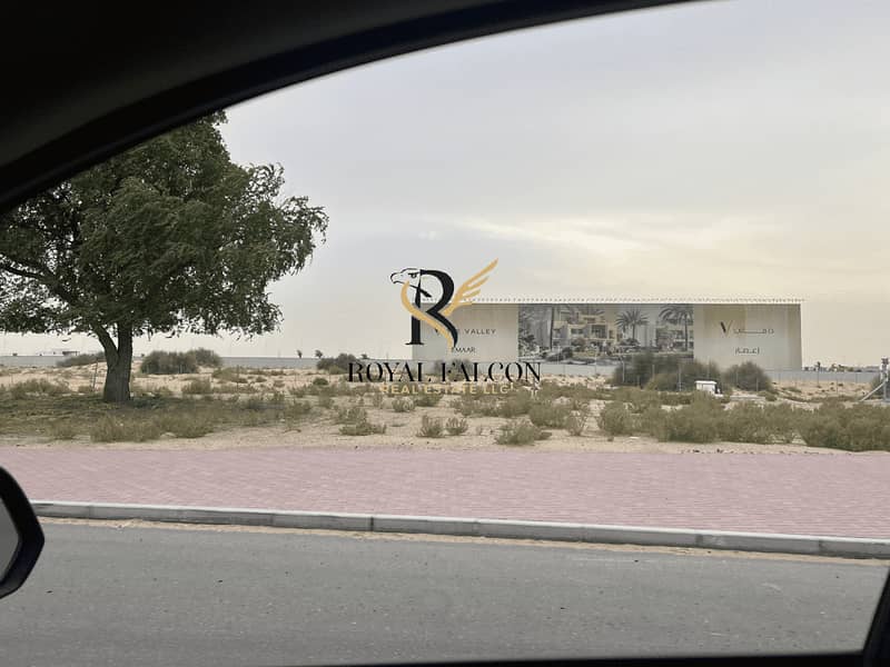 NEAR TO AMENITIES | MOTIVATED SELLER | SINGLE ROW