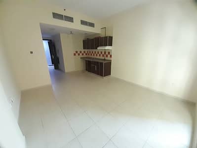 استوديو  للايجار في المجاز، الشارقة - 1000273525. jpg