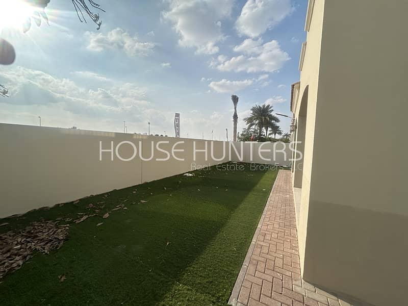 Vacant and Ready | Single Row | Great Price - Image 10