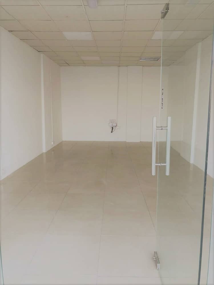 位于阿治曼工业园区，阿治曼工业园1区 的商铺 25000 AED - 4270410