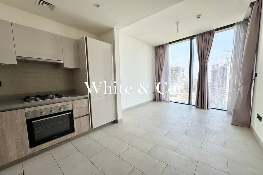 1 Bedroom | High Floor | Available Now