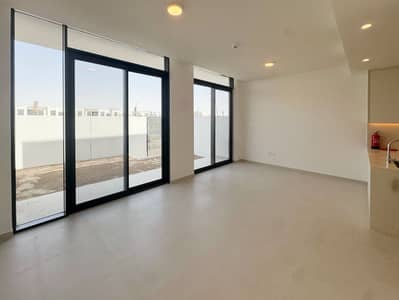 4 Bedroom Villa for Rent in Dubai South, Dubai - Vacant | Single Row | Open Plan