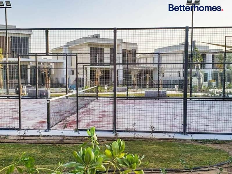 Upgraded | Single Row | Great Amenities | Modern