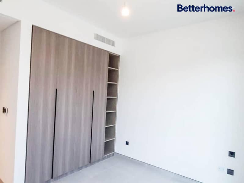 Upgraded | Single Row | Great Amenities | Modern - Image 6