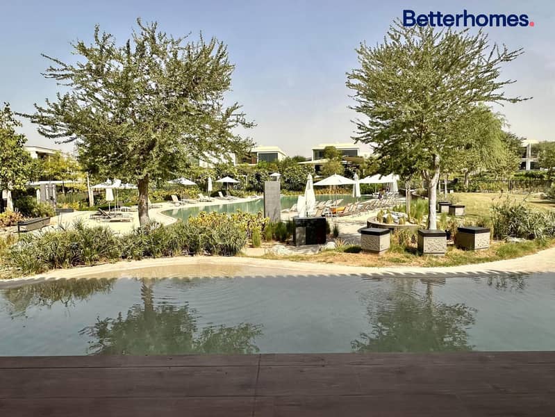 Upgraded | Single Row | Great Amenities | Modern - Image 14