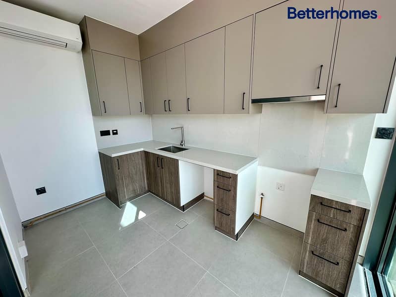 Upgraded | Single Row | Great Amenities | Modern - Image 19