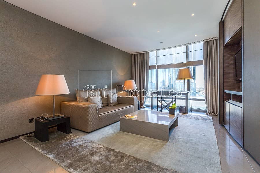 Super Size 1BR with Blvd View in Armani