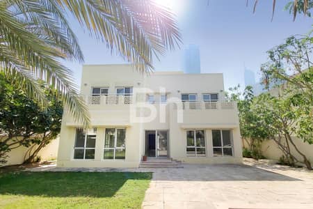 5 Bedroom Villa for Rent in The Meadows, Dubai - Upgraded | Sky View | Pool | Spacious