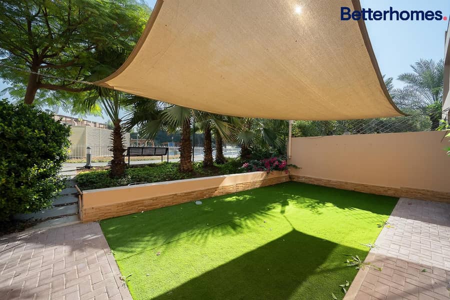 4 Bedroom Townhouse | Next to pool | Tenanted