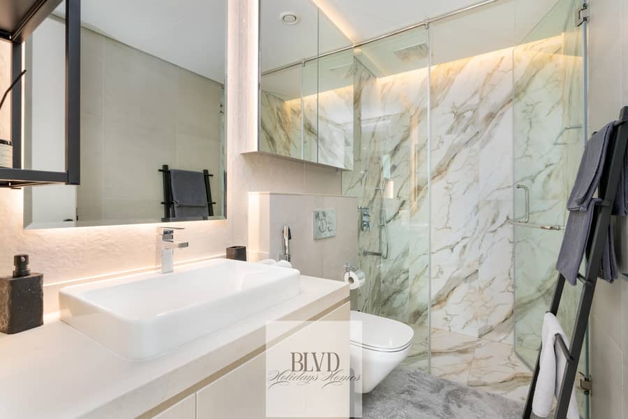 BLVD | Iconic Marina Views w/ Rooftop Pool & Sauna - Image 18