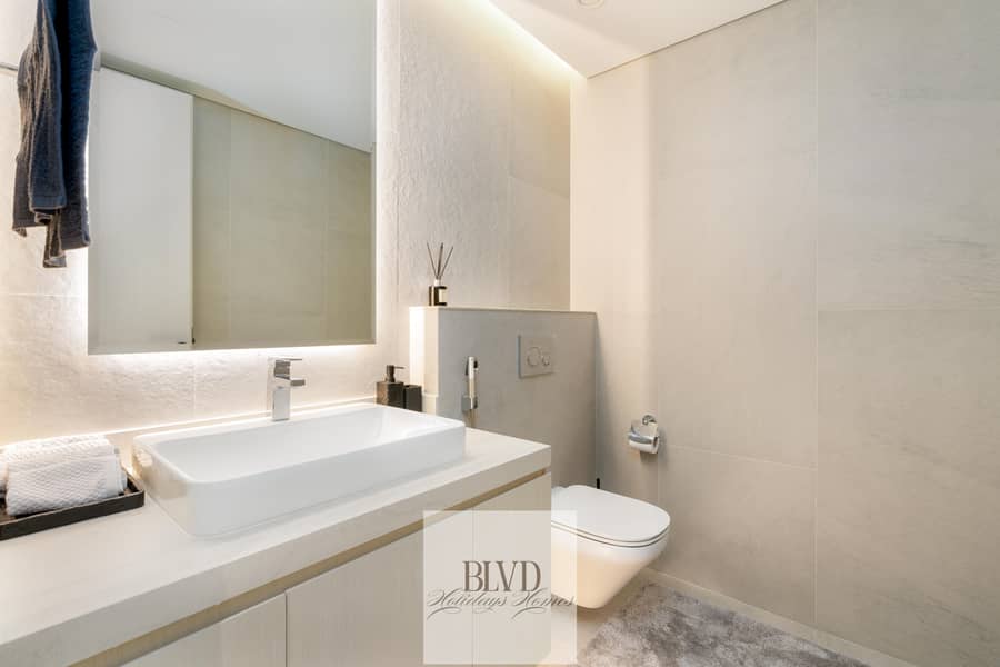 BLVD | Iconic Marina Views w/ Rooftop Pool & Sauna - Image 20