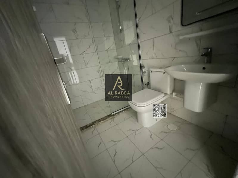 24 3eb5126d-6cf9-49e2-b9e7-bf2e9ea680a5. jpg