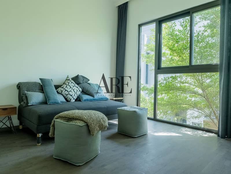 4 Show Villa-9 copy. jpg