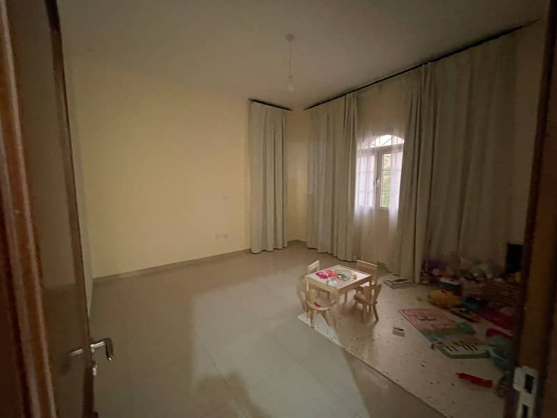21 IMG-20250820-WA0037. png
