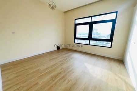 3 Bedroom Flat for Rent in The Views, Dubai - SPACIOUS | CHILER FREE | LAUNDRY ROOM | UPGRADED