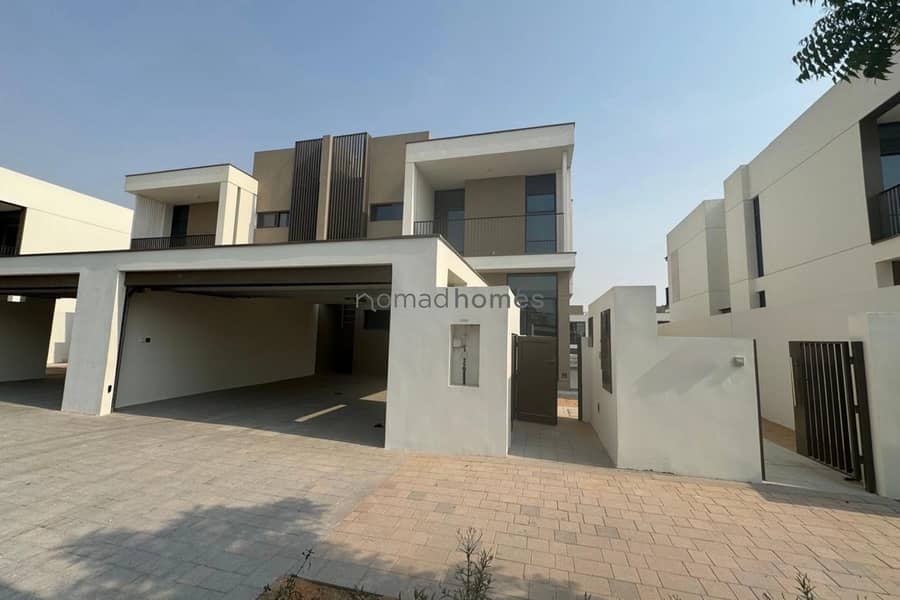 SEMI-DETACHED VILLA | 4BED +MAID | NEAR CLUBHOUSE SEMI-DETACHED VILLA | 4BED +MAID | NEAR CLUBHOUSE