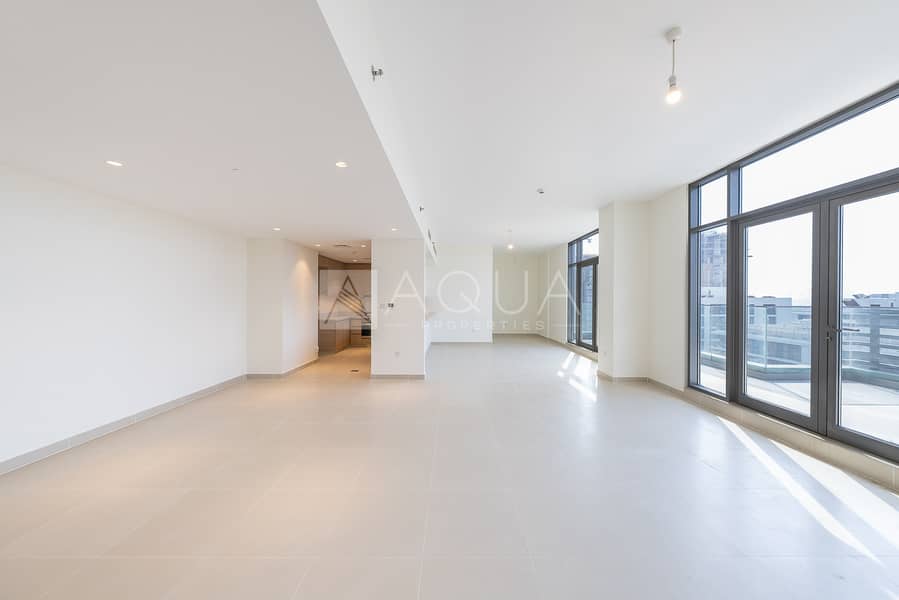 Vacant | Spacious Layout | Boulevard View
