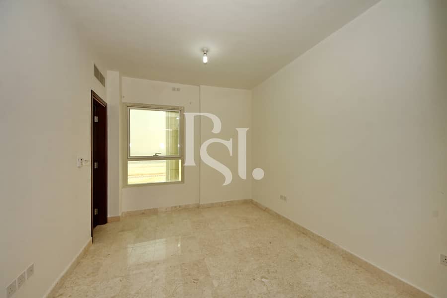 8 Marina-Heights-Abu-Dhabi-Al-Reem-Island-UAE-Bedroom (3). jpg