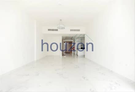 2 Bedroom Flat for Rent in Business Bay, Dubai - Spacious + Bright 2BR | Vacant | Prime Location