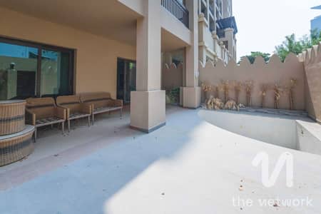 3 Bedroom Townhouse for Sale in Palm Jumeirah, Dubai - VOT | Triplex Townhouse | Wide 3 Car Garage | Pool