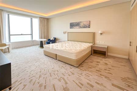 Studio for Rent in Palm Jumeirah, Dubai - Furnished | Stunning Views | East Facing