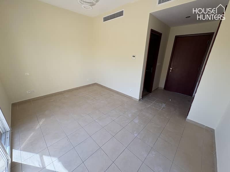 Vacant Now | Spacious Layout | Great Price - Image 7
