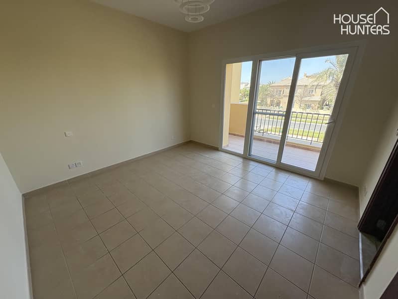 Vacant Now | Spacious Layout | Great Price - Image 8