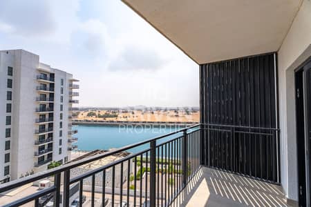 1 Bedroom Flat for Rent in Yas Island, Abu Dhabi - Spectacular Unit with Canal View | Brand New Unit